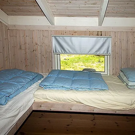 Feriehus Three-bedroom Holiday In *